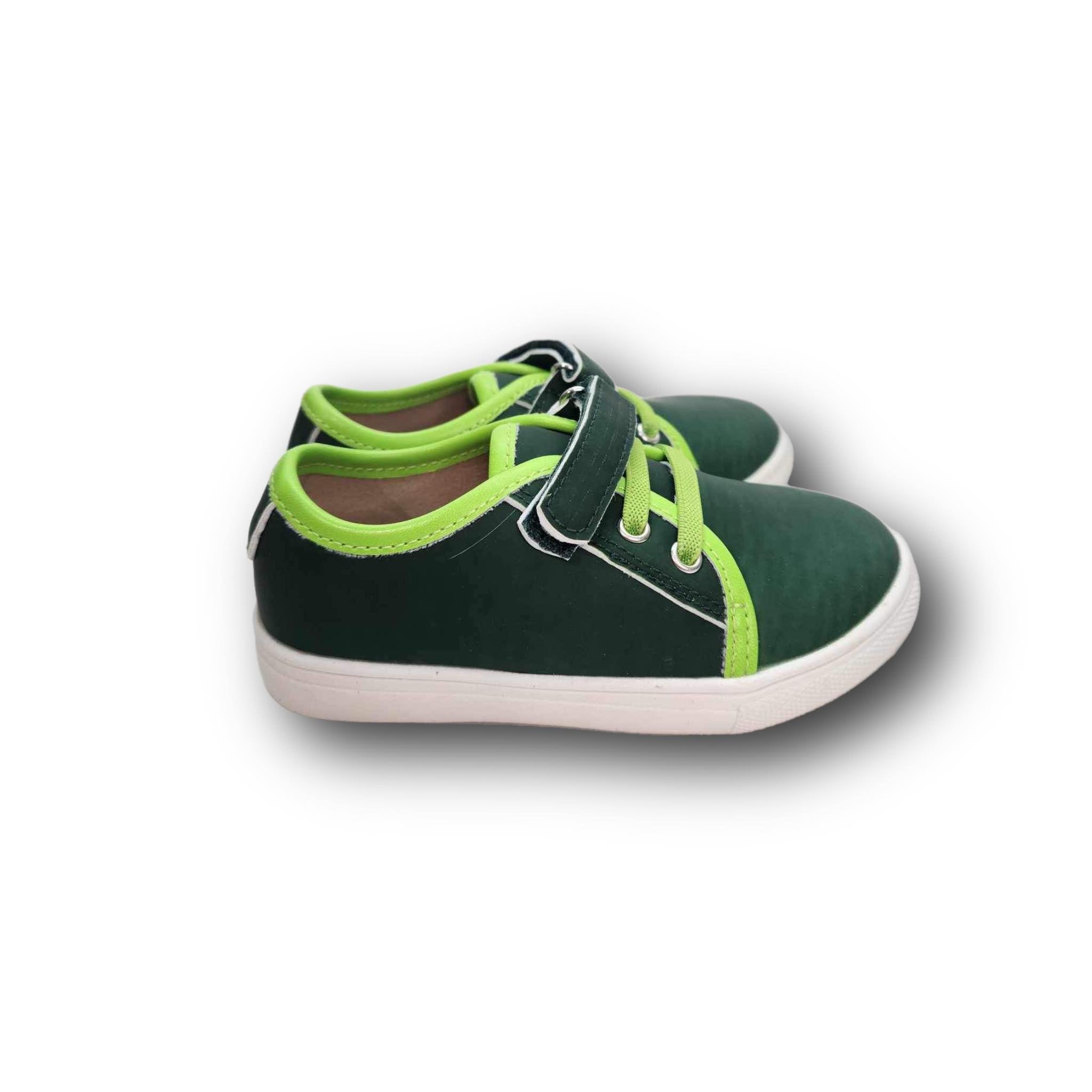 JOSEPH Children's Low-Top Sneaker in Color Changing Green and Lime Leather