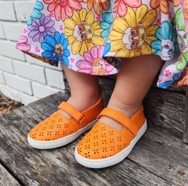 WILLA Children's Low-Top Sneaker in Orange Leather