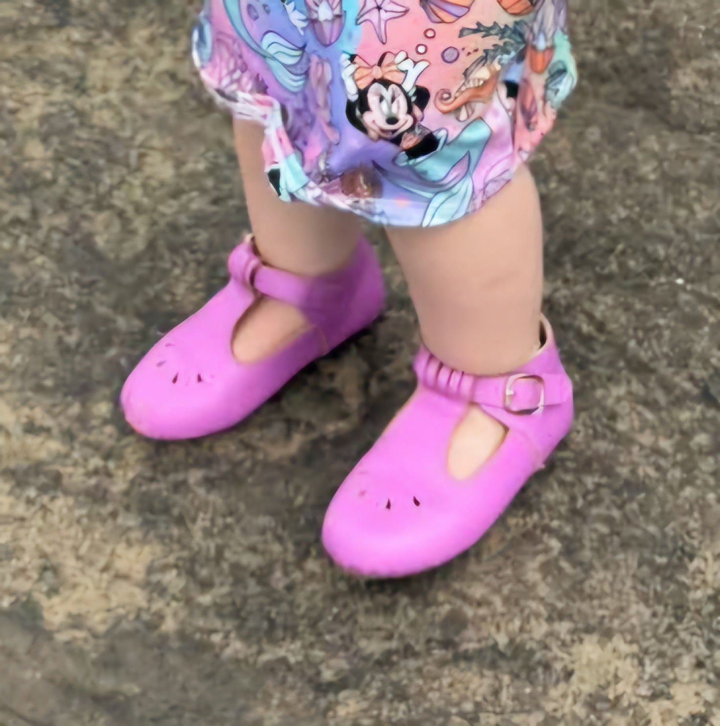 AUBREIGH T-STRAP Children's Flat in Rasberry