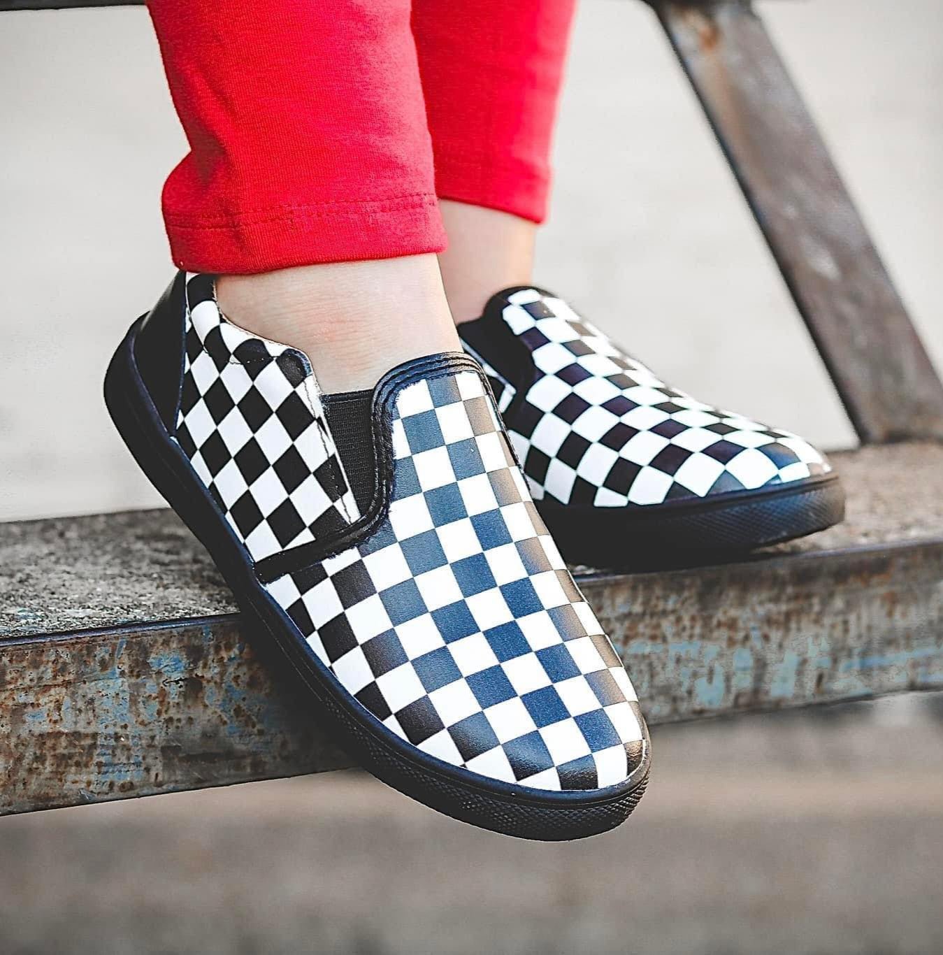 Adult Slide in Black Checked